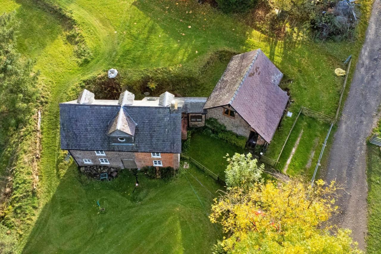 Finest Retreats - Great Cantal Granary Llandrindod Wells Extérieur photo