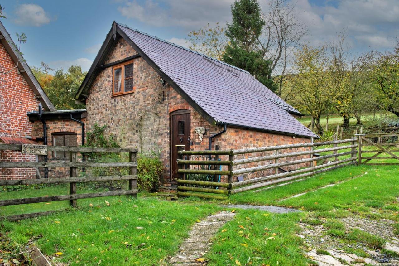 Finest Retreats - Great Cantal Granary Llandrindod Wells Extérieur photo